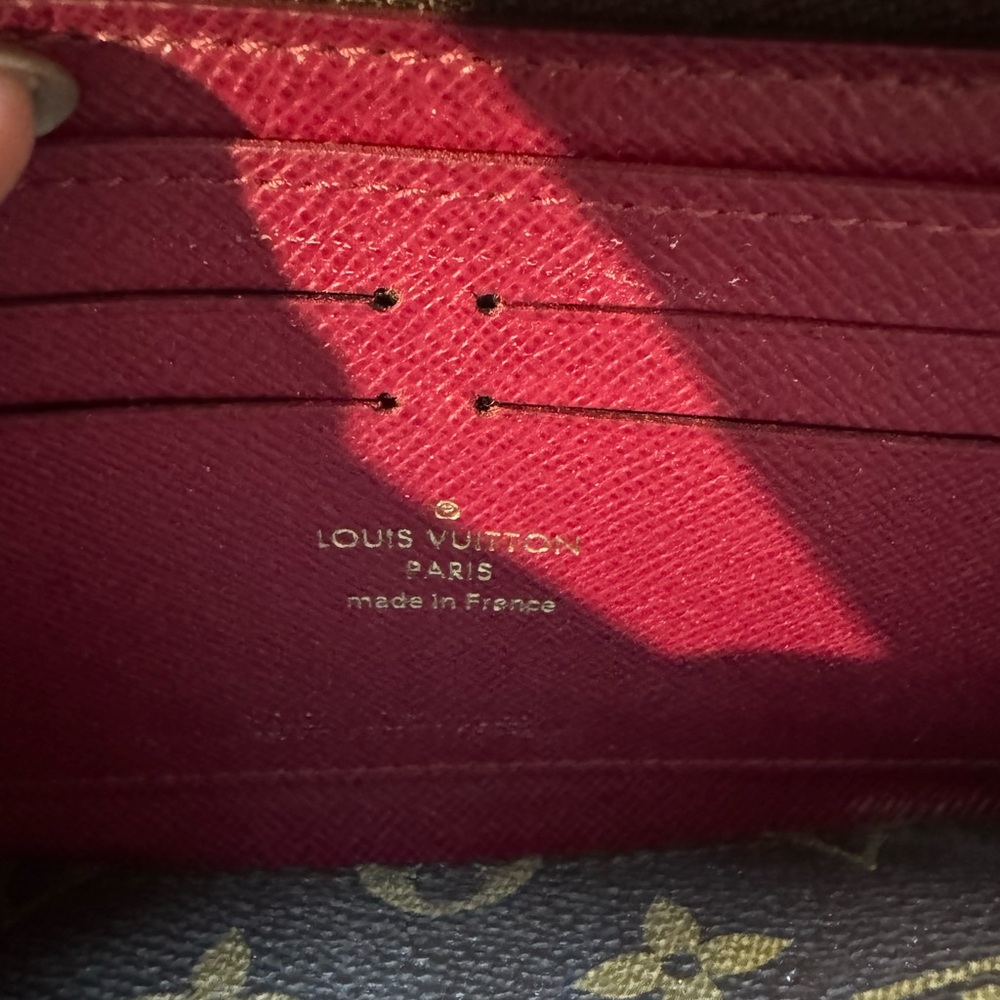 Authentic Louis Vuitton Monogram Clemence Wallet - Fuchsia - Picture 7 of 12